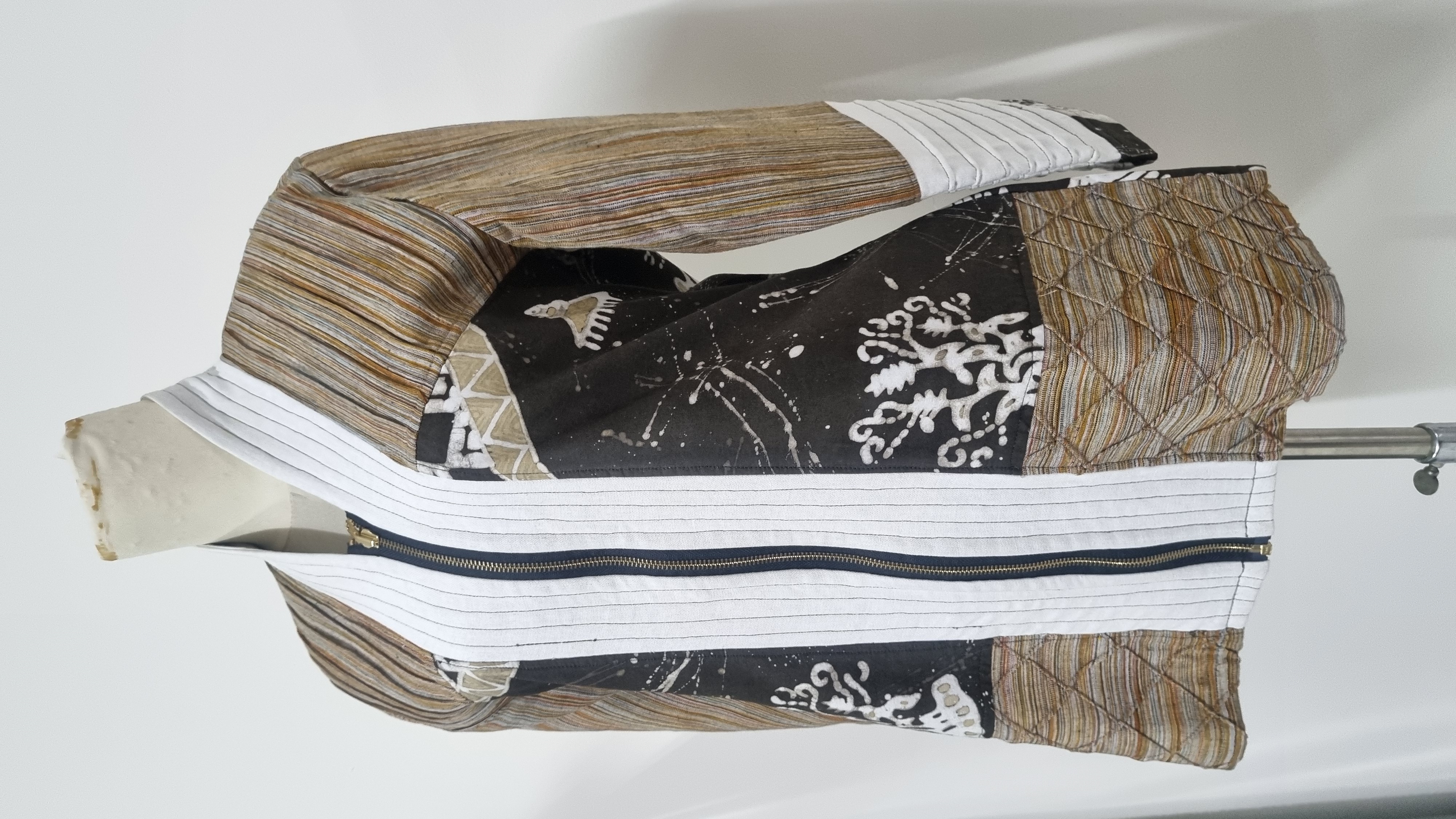 Tunik Opnisel Lidah Putih