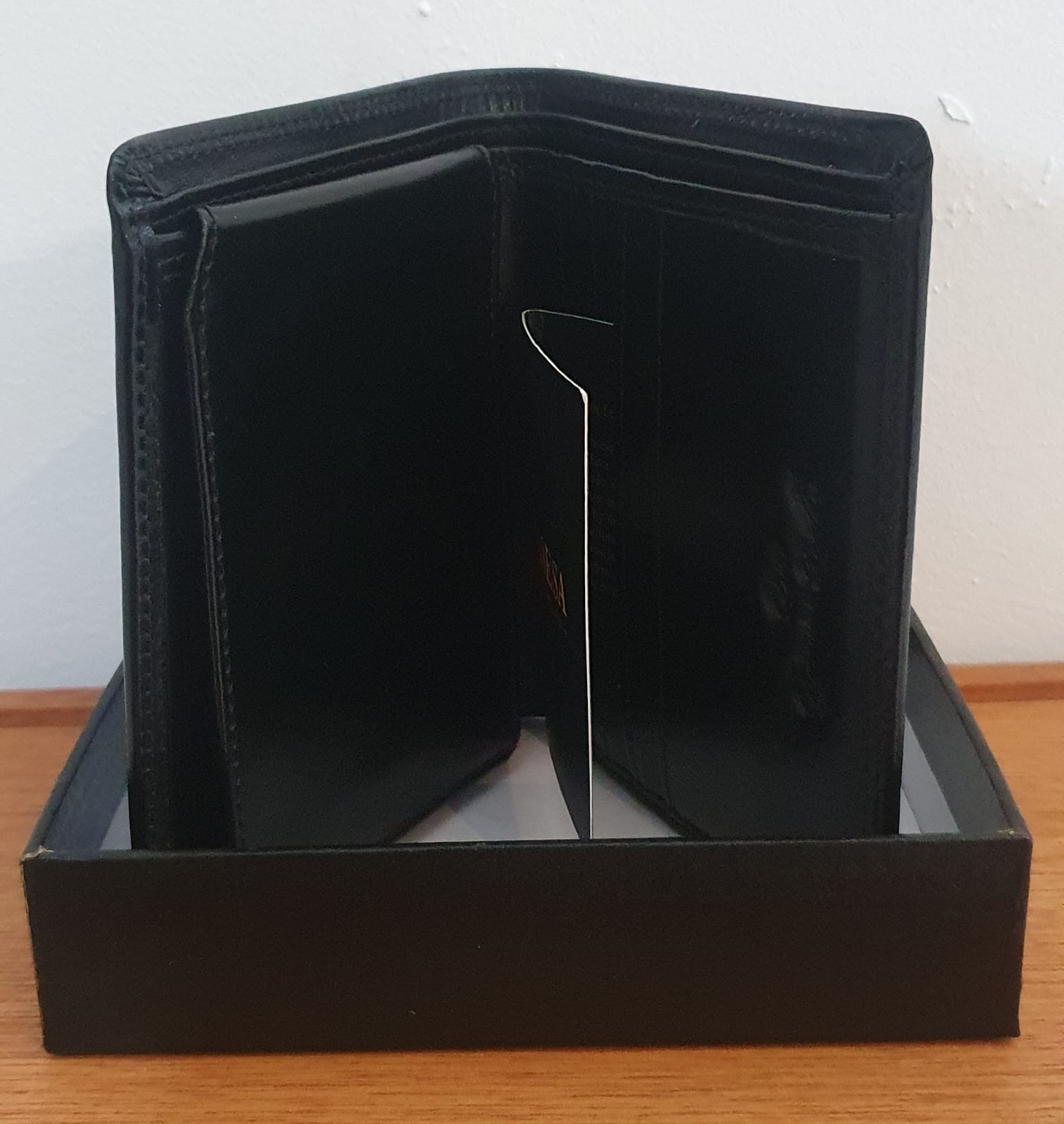 Dompet Pull Up Berdiri