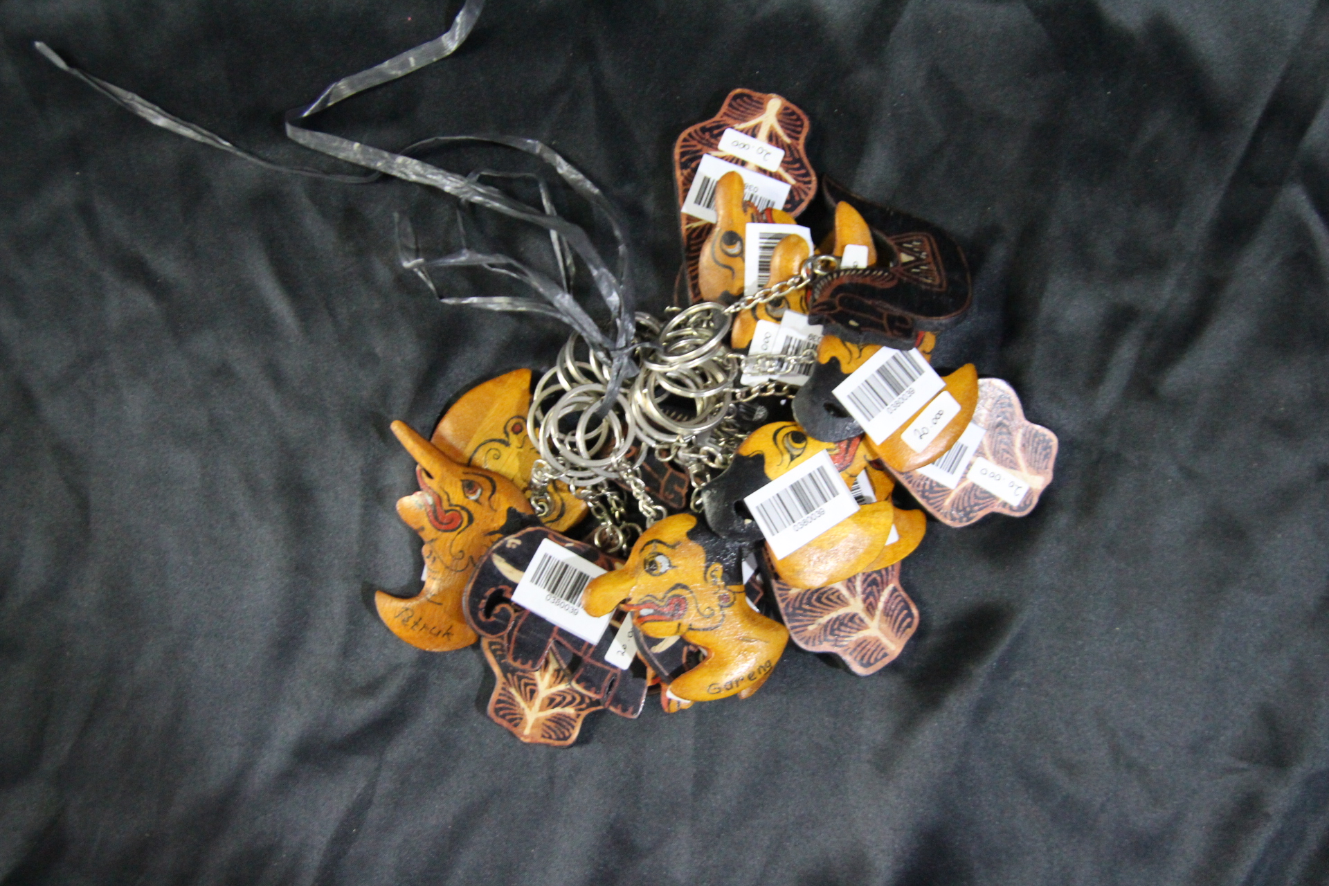 Gantungan Kunci Wayang (kayu)